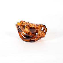 Load image into Gallery viewer, Tortoise Plastic Flat Teeth Hair Clamp