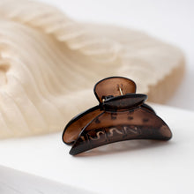 Load image into Gallery viewer, Small Curved Tortoise Hair Claws