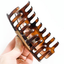 Load image into Gallery viewer, Buckle Style Hair Claw With Gold