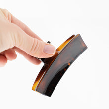 Load image into Gallery viewer, French Medium Tortoise Arch Hair Claw
