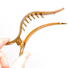 Load image into Gallery viewer, Cream Color Salon Beak Clip with Hump