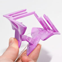 Load image into Gallery viewer, Pastel Colored 3 Petal Flower Clamp