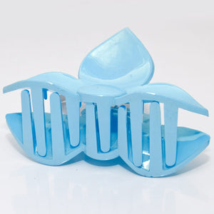 Blue Pastel Colored 3 Petal Flower Clamp