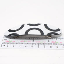 Load image into Gallery viewer, Black and White Design Barrette