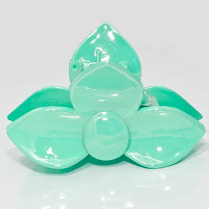 Pastel Colored 3 Petal Flower Clamp