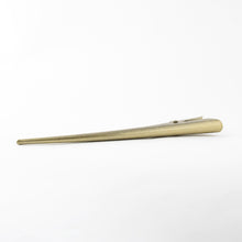 Load image into Gallery viewer, Slim Large Gold Metal Flamingo Beak Clip No Teeth - 1 piece